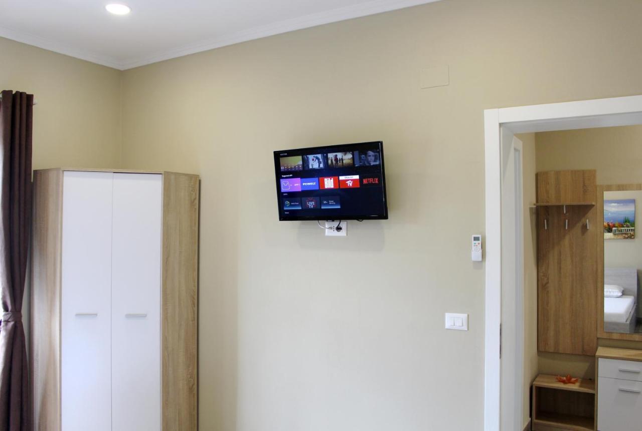 2v1 - Myslym Shyri Apartment