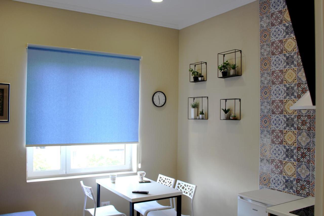 2v1 - Myslym Shyri Apartament *